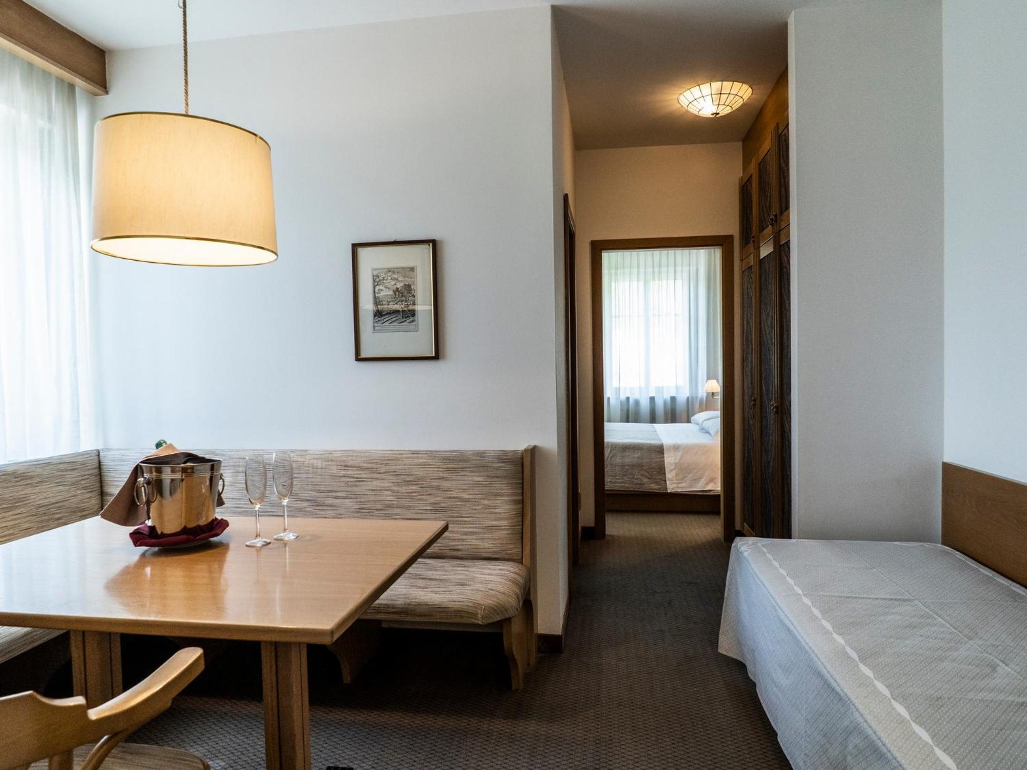 Hotel Villa Regina Левико-Терме Экстерьер фото