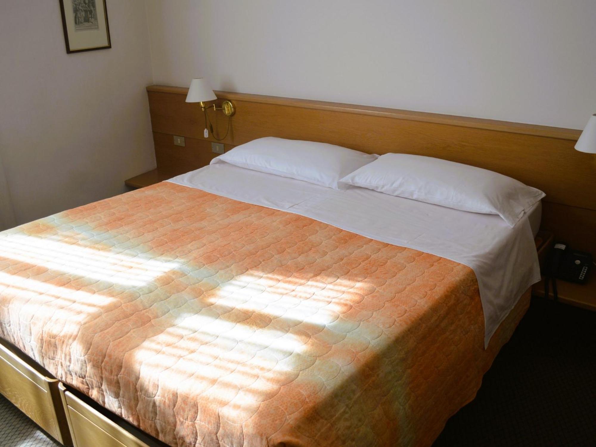 Hotel Villa Regina Левико-Терме Экстерьер фото